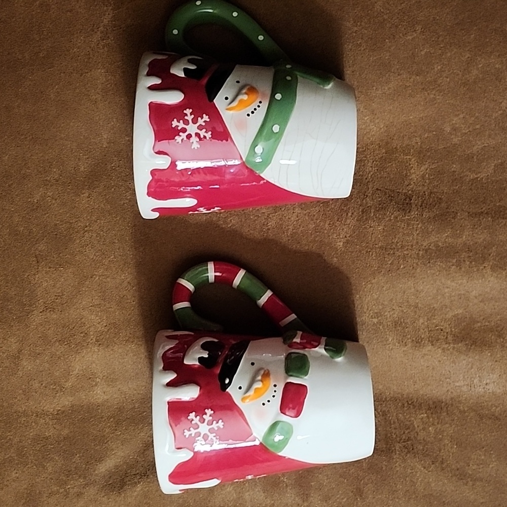 VINTAGE Pair of Red Ceramic Snowman Mugs by "TII Collections", 13 oz